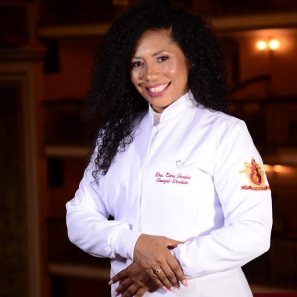 Dra. Edna Ferreira